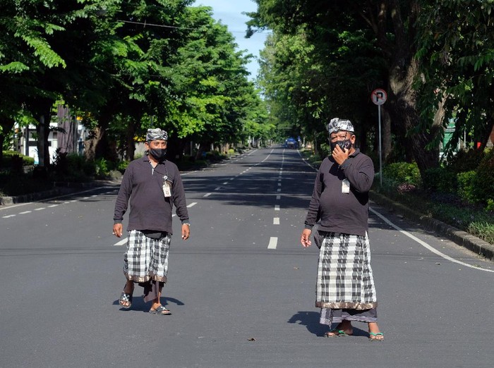 Pecalang patrol during Nyepi Day